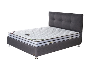 מיטות: מיטה זוגית מרופדת דגם ברלין