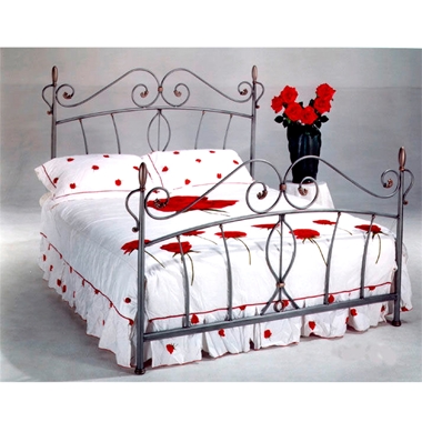 מיטות: מיטה זוגית עשויה מתכת דגם יוגב
